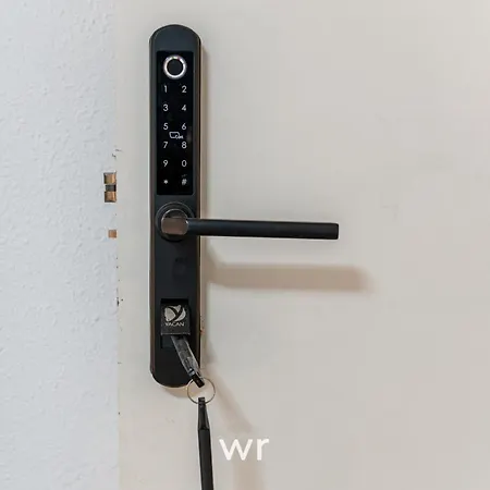 ゲストハウス Weroomies - Pons Icar H1 *