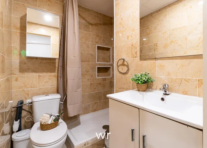 Weroomies - Pons Icar H1 ゲストハウス *